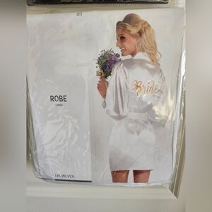 White Satin Bridal Robe Tunica 1pc/MC/PZA (NEW) By Amscan
